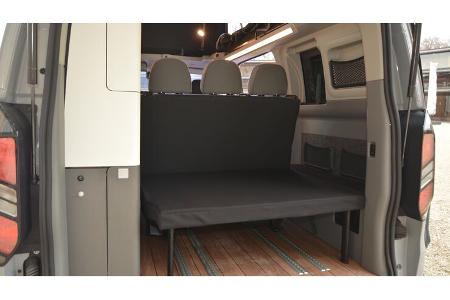 Heck, Sitzbank, Verlängerung, ausgeklappt, Schwarz