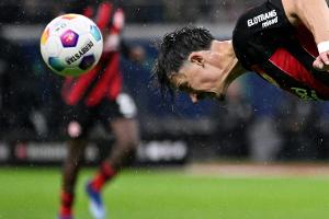 Frankfurt bangt um Koch und Larsson