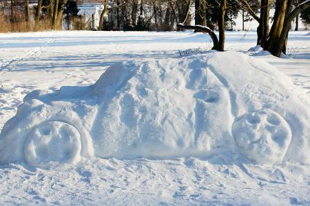 Schnee Auto