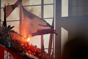 Pyrotechnik beim Rhein-Derby: Geldstrafe für Mönchengladbach