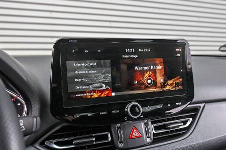 Hyundai i30 Kombi gegen VW Golf Variant, ams 0221 Vergleichstest 