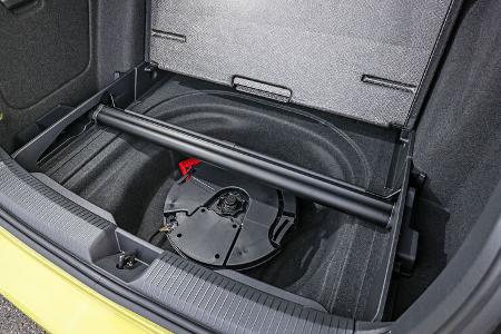 Hyundai i30 Kombi gegen VW Golf Variant, ams 0221 Vergleichstest 