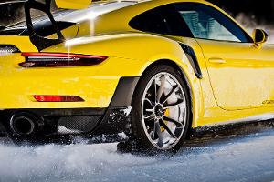 Porsche 911 Winterfahrtraining