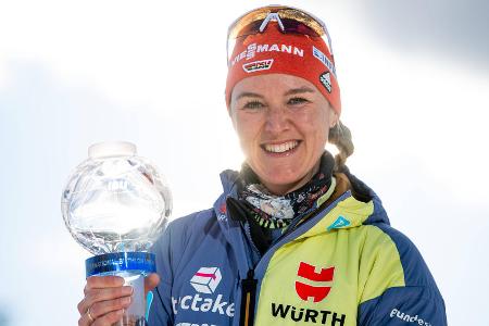 Denise Herrmann-Wick (aktiv von 2016 bis 2023) - Die frühere Langläuferin, die erst zur Saison 2016/17 zum Biathlon wechselte und 2022 sensationell Gold bei den Olympischen Spielen in Peking im Einzel holte, beendete im Frühjahr 2023 ihre Karriere. Anfang Dezember gab sie bekannt, dass sie ihr erstes Kind erwartet. Bei den aktuellen Weltcup-Stationen ist sie als Markenbotschafterin eines ihrer ehemaligen Sponsoren vor Ort.