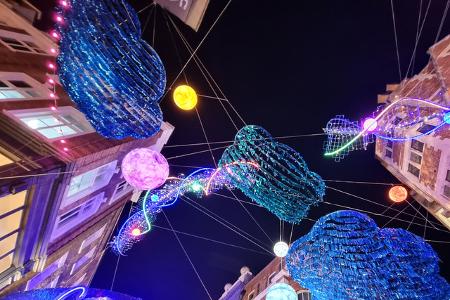 Das Motto lautet 'Carnaby Universe' und wurde als wahrer Selfie-Traum umgesetzt - wie gut, dass die Straße eine Fußgängerzone ist!