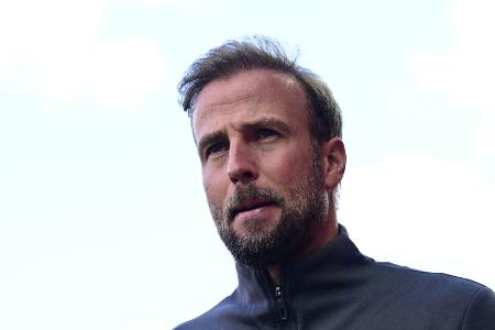 Vor Bayern-Spiel: Meistertrainer Veh adelt Hoeneß