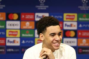 Musiala spendet für den guten Zweck