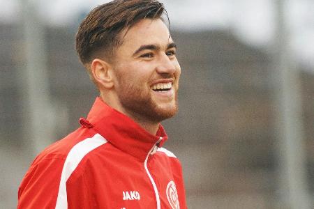 Mainz 05: Profivertrag für Mamutovic