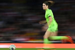 Frauen-Bundesliga: Wolfsburg überwintert an der Spitze
