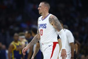 NBA: Weltmeister Theis und Schröder siegen