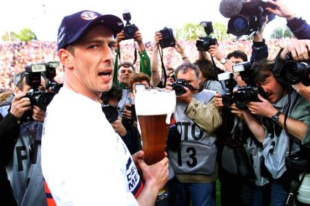 Am Tag nach einer Suspendierung: 'Es gibt doch in der Bundesliga oder beim FC Bayern nicht nur Spieler, die am Sonntag immer in die Kirche gehen.'