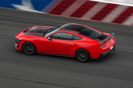 Ford Mustang Dark Horse