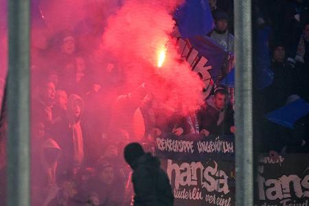 Landesregierung: Hansa nach Fan-Krawallen 