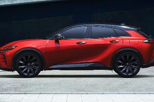 Toyota Crown Sport Hybrid SUV