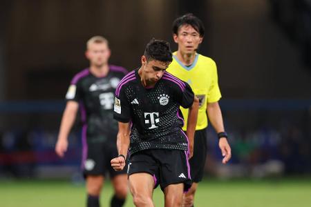 Aleksandar Pavlovic - Note: 2,5 - Überzeugte erneut mit unfassbarer Ruhe am Ball und starken Standards. In den Umschaltmomenten nach hinten derweil mit kleineren Schwächen, weil er die Situation nicht immer sofort erkannte. Dennoch bemerkenswert, wie selbstverständlich er im Bayern-Trikot auftritt.