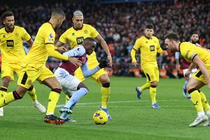 Überraschungsteam Aston Villa patzt und verpasst Spitze