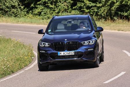 BMW X5 M50i, Range Rover Velar P550, ams 0321 Vergleichstest