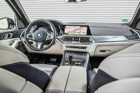 BMW X5 M50i, Range Rover Velar P550, ams 0321 Vergleichstest