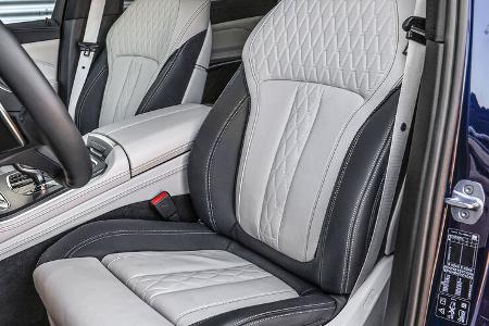 BMW X5 M50i, Range Rover Velar P550, ams 0321 Vergleichstest