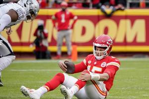NFL: Chiefs verpassen vorzeitigen Einzug in die Play-offs