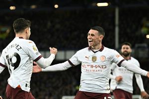 Premier League: City bleibt dran - Chelsea siegt spät