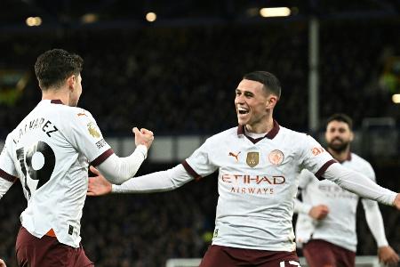 Premier League: City bleibt dran - Chelsea siegt spät