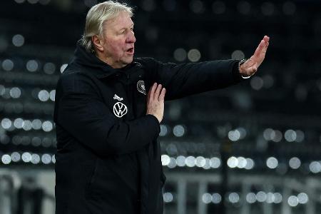 Für Hrubesch wäre nach einer Olympia-Teilnahme wohl Schluss