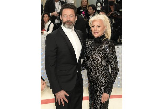 Noch schockierender war diese Trennung nach fast drei Jahrzehnten: 27 Jahre waren Hugh Jackman und Deborra-Lee Furness verheiratet gewesen. In einem gemeinsamen Statement, welches sie im September übe ...