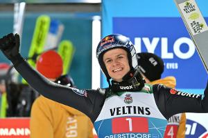 "Immer an mich geglaubt": Wellinger nach Auftaktsieg emotional