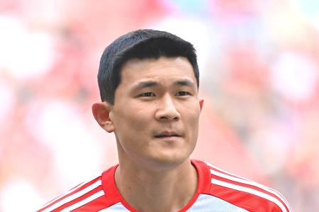 Min-jae Kim - Note: 3,0 - Zeigte sich in der Luft bärenstark und ließ bei hohen Bällen nichts zu. Hielt die Konzentration aber nicht über 90 Minuten aufrecht. Streckenweise im Kopf einen Schritt zu langsam.