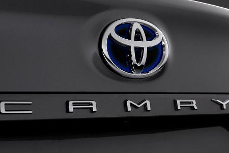 Toyota Camry Hybrid 2021