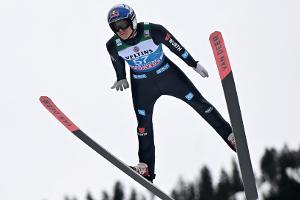 Wellinger zur Halbzeit Fünfter - Kobayashi knapp davor