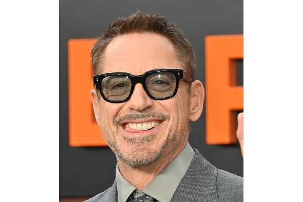 …die beste männliche Nebenrolle (Robert Downey Jr) ein. Neben 'Oppenheimer‘ gehörte…