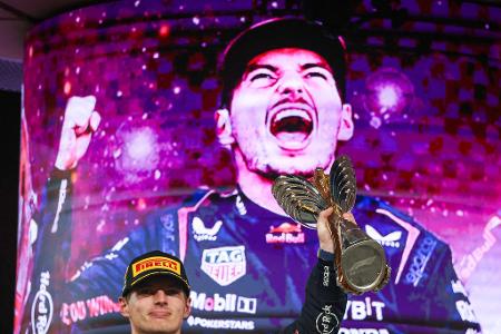 Teamchefs haben gewählt: Das sind die Top-Fahrer 2023 - In einer anonym durchgeführten Abstimmung haben die Formel-1-Teamchefs ihre Top 10 der besten Fahrer 2023 gewählt. Schafft es Max Verstappen auch hier nach ganz oben? Und wo landen Lewis Hamilton, Lando Norris und Co.? Das Ranking zum Durchklicken: