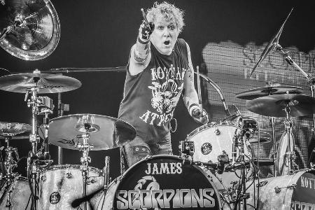 Früherer Scorpions-Schlagzeuger James Kottak ist tot