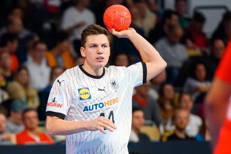 RÜCKRAUM RECHTS: Christoph Steinert - Note: 2,5 - Kam ausschließlich in der Abwehr zum Einsatz. Sehr aggressiv und präsent in der Deckung. Unterbrach Spielzüge meist, bevor sie für Gefahr sorgen konnten.