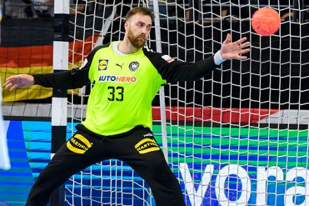 TORWART: Andreas Wolff - Note: 1,0 - Das Prädikat 'Weltklasse' reicht für diese Leistung nicht mehr aus. War auch bei freien Würfen nicht zu bezwingen. Brachte die Schweiz mit einer Vielzahl an Glanzparaden und einer unglaublichen Quote von 59 Prozent an den Rand der Verzweiflung.