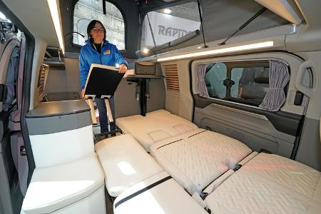 Bettumbau, Sitzgruppe, Frau, Bett, Liegefläche