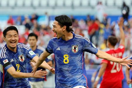 Doppelpacker Minamino führt Japan zum Auftaktsieg