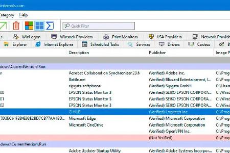 Autoruns gibt eine vollständige Übersicht darüber, was automatisch beim Start von Windows geladen wird. Deaktivieren Sie die Häkchen vor den Programmen oder Diensten, die Sie nicht benötigen.