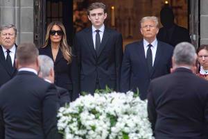 Melania Trump hält emotionale Trauerrede für ihre verstorbene Mutter