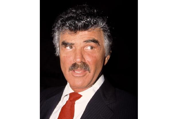 Der 2018 verstorbene Burt Reynolds hat gleich eine ganze Reihe großer Rollen abgelehnt — unter anderem die von James Bond als Nachfolger. Er hatte Angst, als Amerikaner nicht in der Rolle akzeptiert z ...