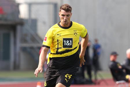 ABWEHR: Thomas Meunier - Note: 3,0 - Erlaubte sich am eigenen Strafraum punktuell wackelige Aktionen. Hatte mit Ball dafür immer wieder gute Phasen mit Zug nach vorne. Gerade wenn es beim BVB schnell ging, bot er die richtigen Laufwege an.