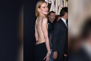 Nicole Kidman kommt halbnackt auf den roten Teppich