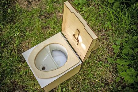 Kildwick, Trenntoilette, Holz, offen, Wiese, von oben