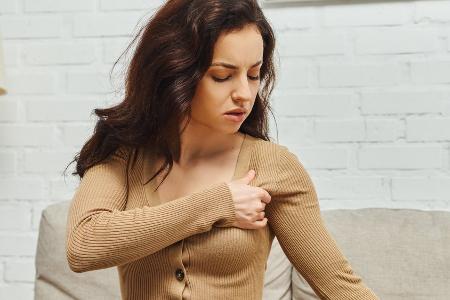 Mehr als nur Pickel: Experte klärt zu Akne inversa auf