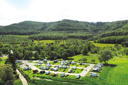 Stellplatz der Panorama-Therme Beuren 