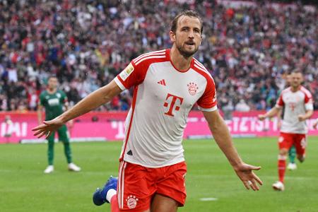 ANGRIFF: Harry Kane - Note: 4,0 - Fand wie schon gegen Bremen lange überhaupt nicht ins Spiel. War zwar entscheidend am 1:0 beteiligt, ansonsten aber im Strafraum fast komplett abgemeldet. Sein obligatorisches Tor wurde wegen Abseits zurückgepfiffen. Brachte sonst keinen einzigen Abschluss auf das Tor.