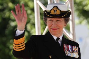 Nach Ausfall von Charles, Kate & William: Prinzessin Anne springt ein