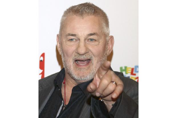 Je länger das diesjährige Dschungelcamp anhält, desto häufiger fragen sich Zuschauer*innen, was Heinz Hoenig eigentlich bei 'Ich bin ein Star — Holt mich hier raus!' will. Viel hat der Schauspieler bi ...